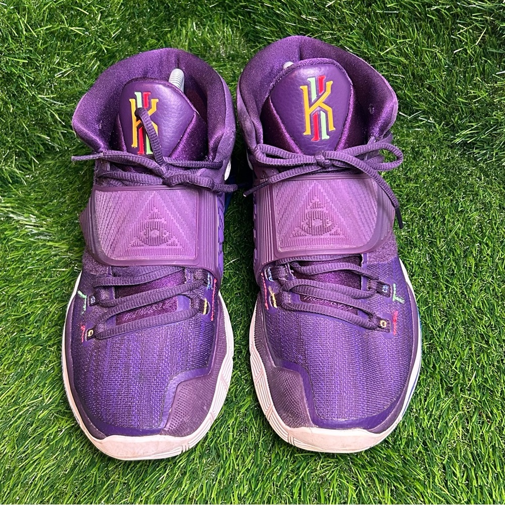 Nike Purple and Red Athletic Shoes - Picture 2 of 7